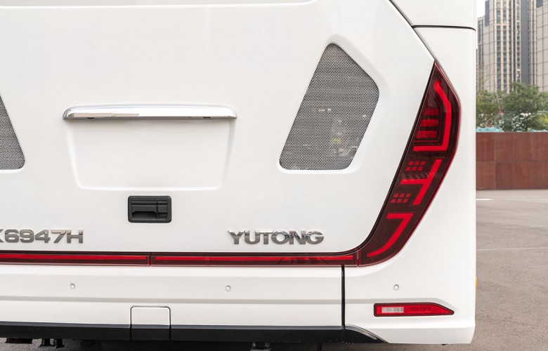 YUTONG ZK6947H: компактный автобус с просторным салоном