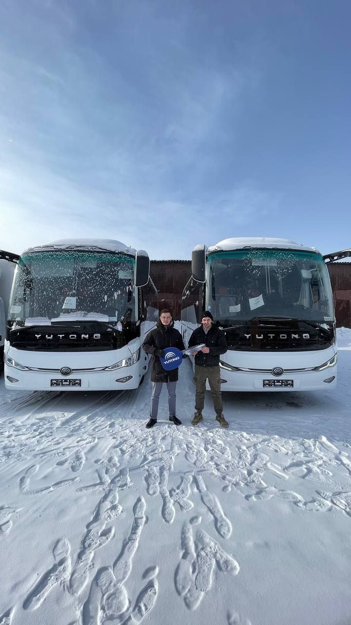 Передача двух туристических автобусов Yutong C9 ZK6947H заказчику в Хабаровск