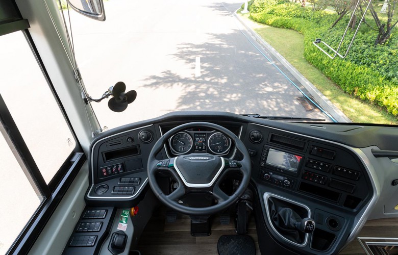 YUTONG ZK6947H: компактный автобус с просторным салоном