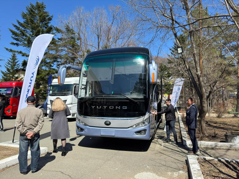 Туристический автобус Yutong C12PRO (ZK6128H)