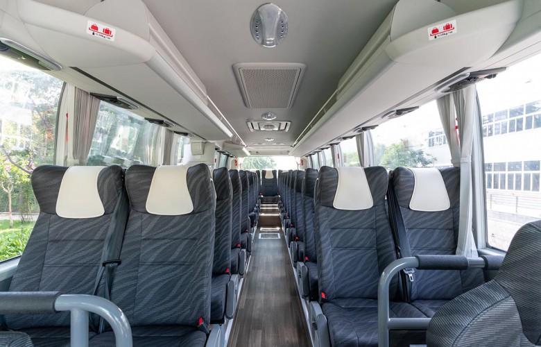 YUTONG ZK6947H: компактный автобус с просторным салоном