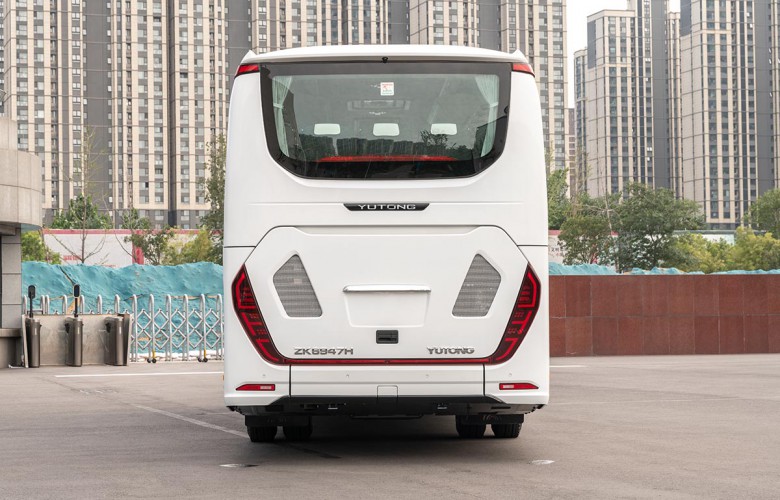 YUTONG ZK6947H: компактный автобус с просторным салоном