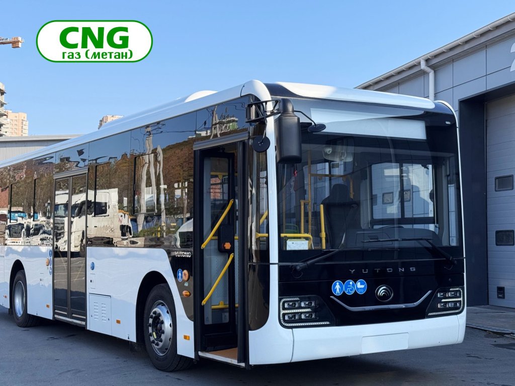 Газовые городские автобусы YUTONG ZK6116HG (CNG).jpg