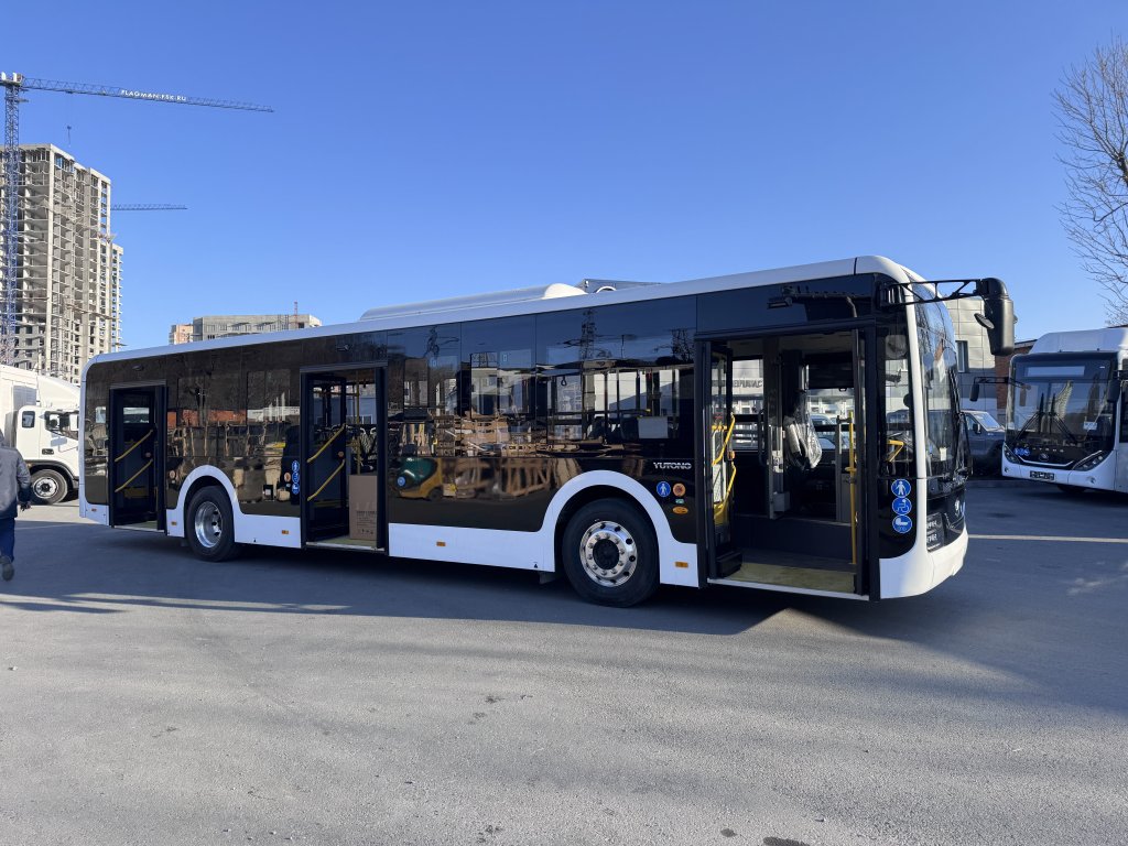 Yutong ZK6126HG IMG_5229.JPG