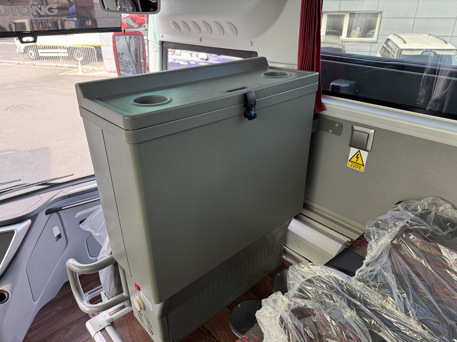 Еще один Yutong C12PRO отправляется к заказчику (ZK6128H)