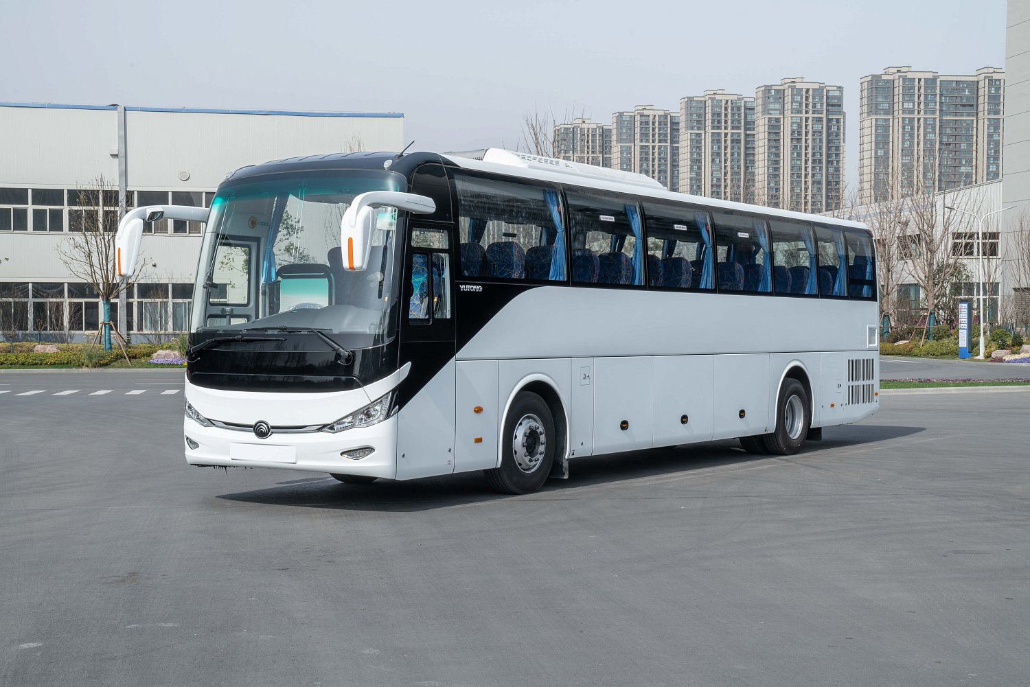 Новая модель ЮТОНГ ZK6127HQ