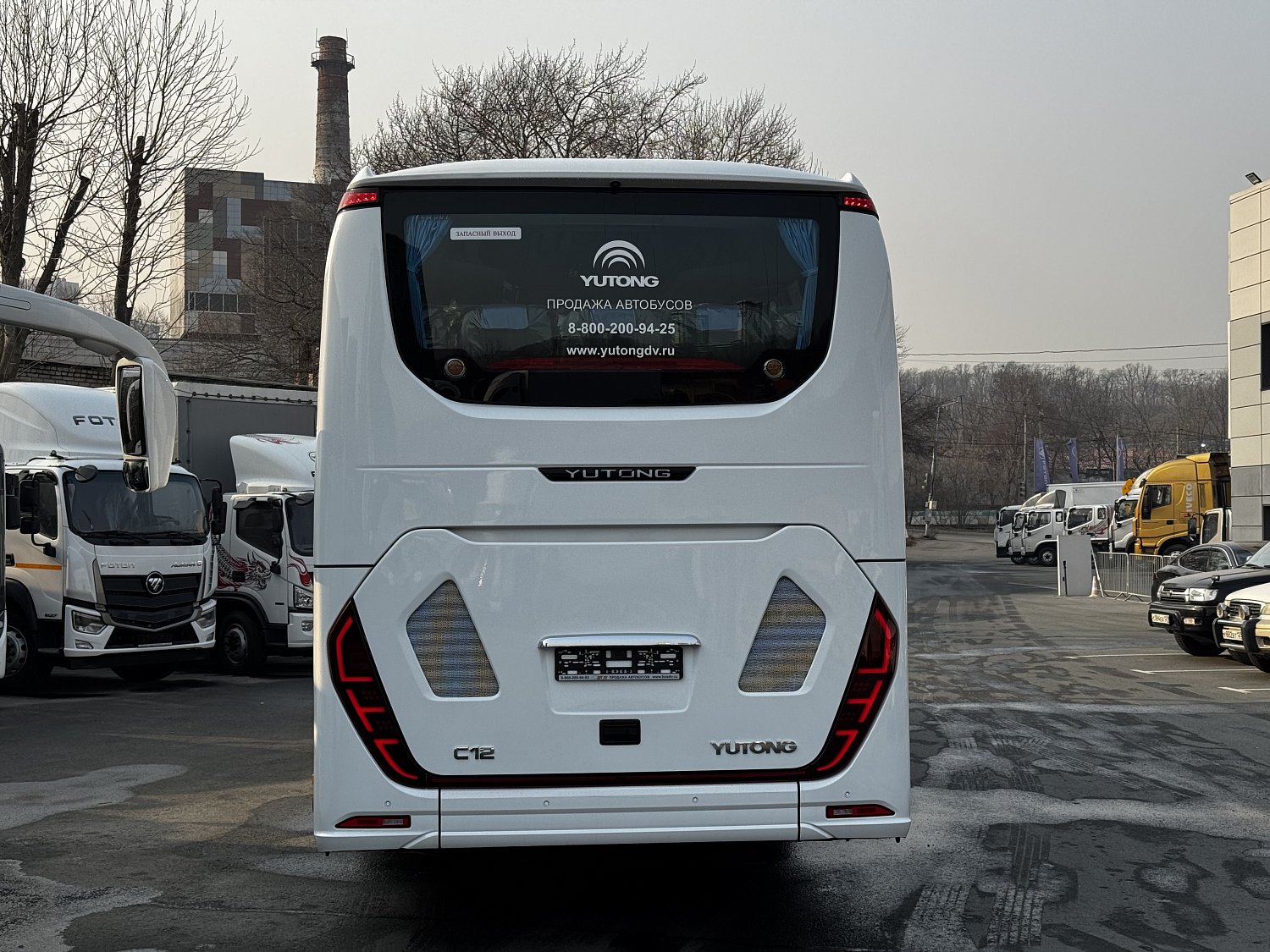 Передача автобуса Yutong C12 (ZK6127HQ) для туризма во Владивостоке 