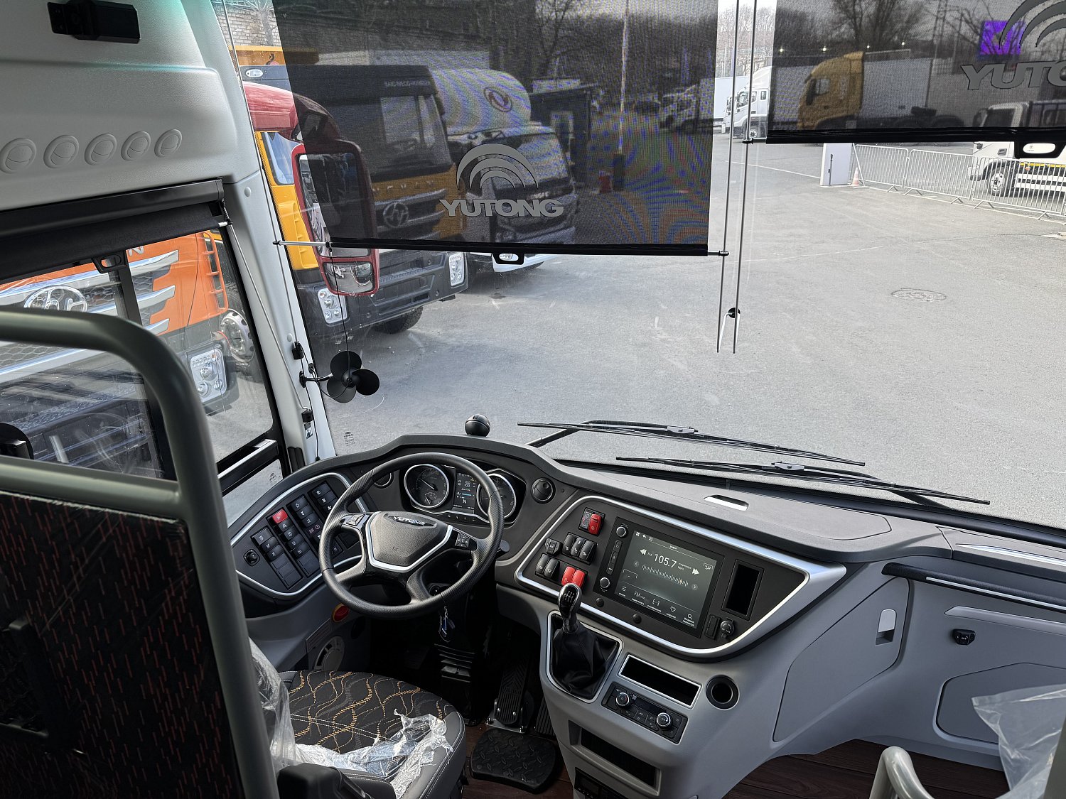 Еще один Yutong C12PRO отправляется к заказчику (ZK6128H)