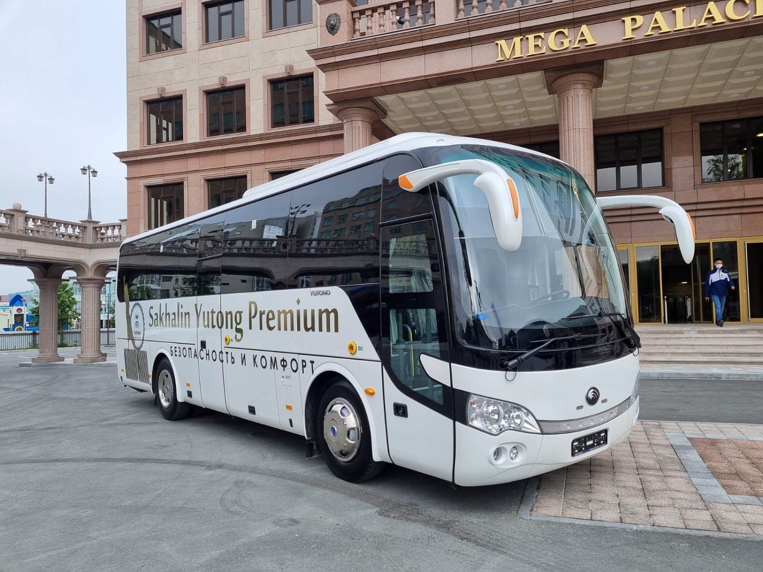 YUTONG ZK6938 в комплектации Премиум
